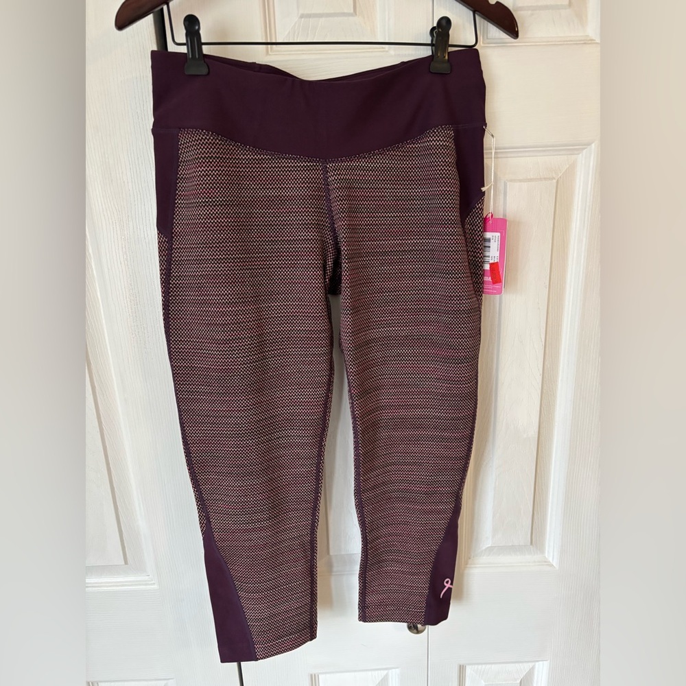 Running Room Fit Wear Patterned Capri Leggings Size Medium